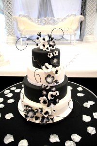 4 tiered black and white wedding cake