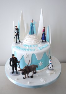 Disney Frozen birthday cake
