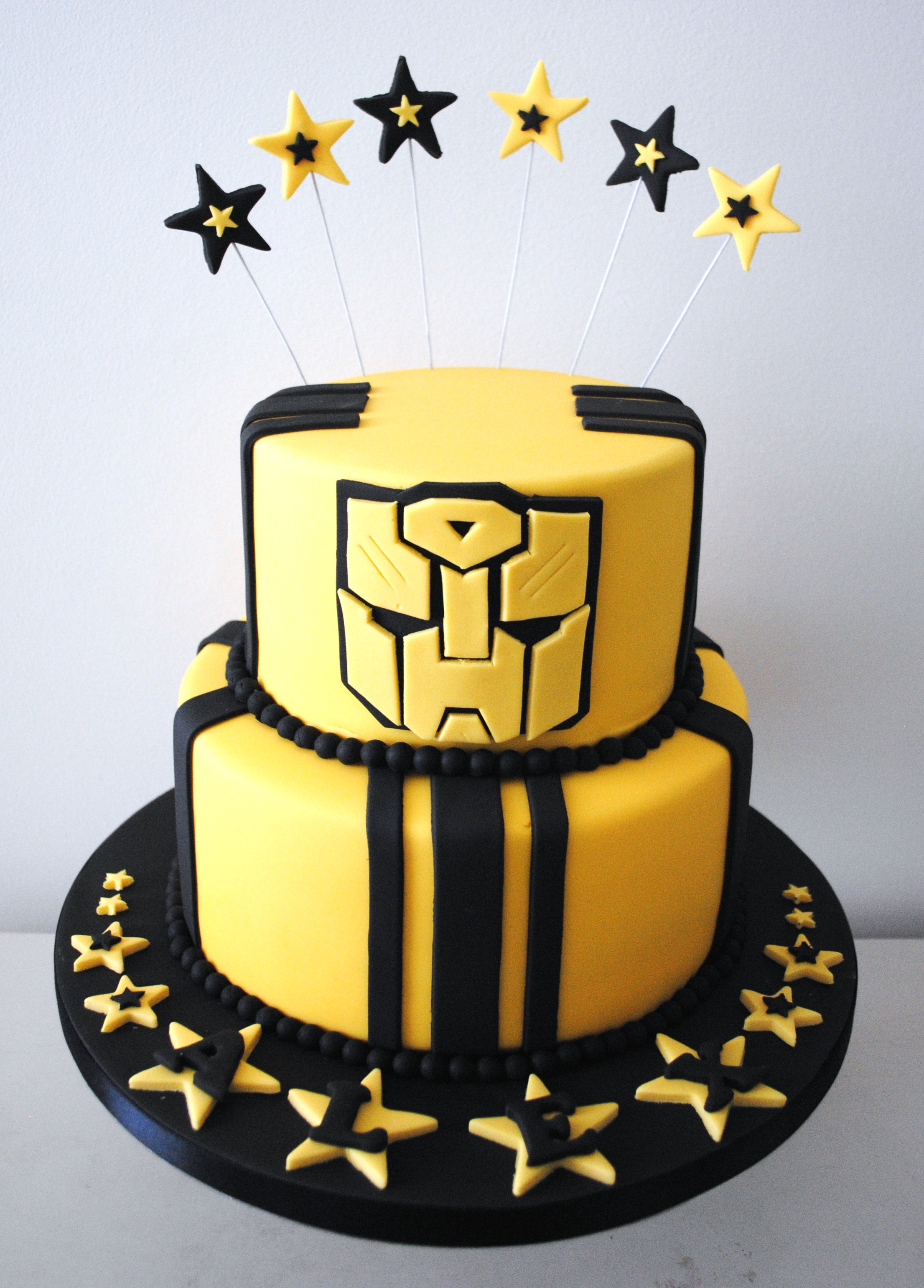 2 tiered transformers birthday cake