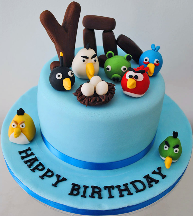 Angry birds birthday cake