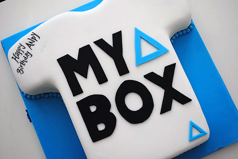 My box tshirt cake