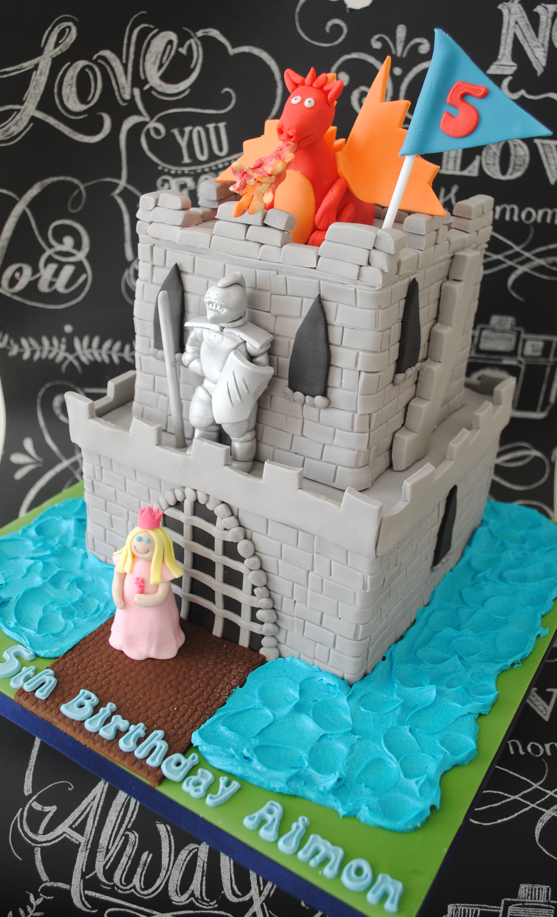 Knight princess and dragon cake