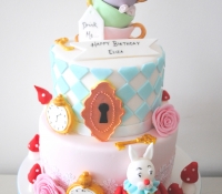2 tiered alice in wonderland cake
