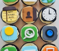 Iphone themed cupcakes