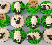 Shaun the sheep cupcakes