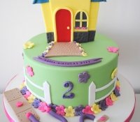 Doc Mcstuffins birthday novelty cake