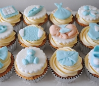 Boy baby shower cupcakes