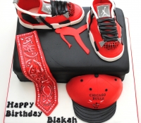 Jordans trainers snapback and bandana cake