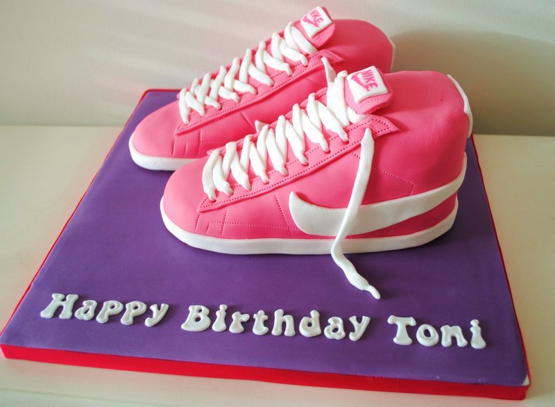 pink-nike-trainers-birthday-cake