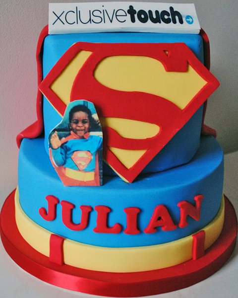 superman-birthday-cake