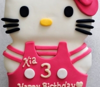 hello-kitty-birthday-cake