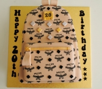rucksack-birthday-cake