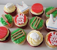 Cricket-themed-birthday-cupcakes