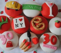 New York Themed Birthday Cupcakes