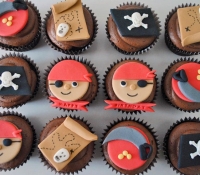 pirate-cupcakes-birthday
