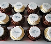 Three V Salon logo cupcakes