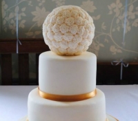 Rose ball wedding cake
